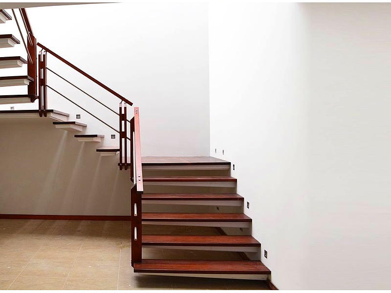 Construcción Escaleras Cuenca