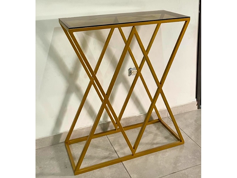 Consola mediana Ecuador