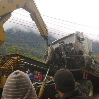 Gruas Grove 40 tns Quito