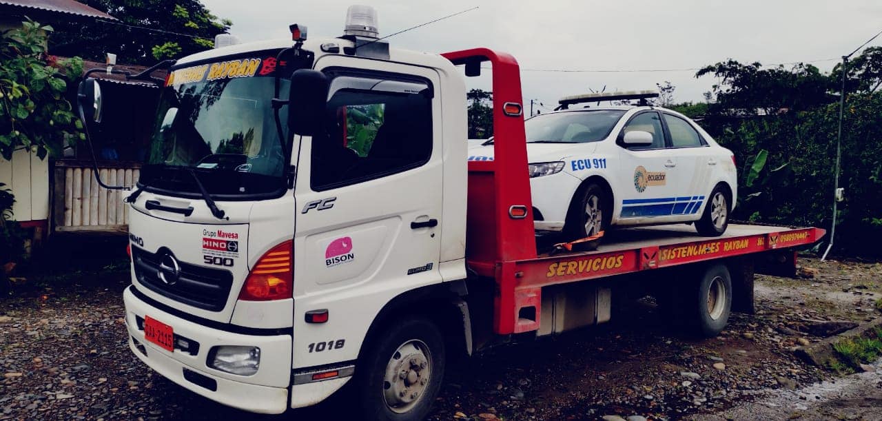 Gruas para traslados de maquinaria Ecuador 