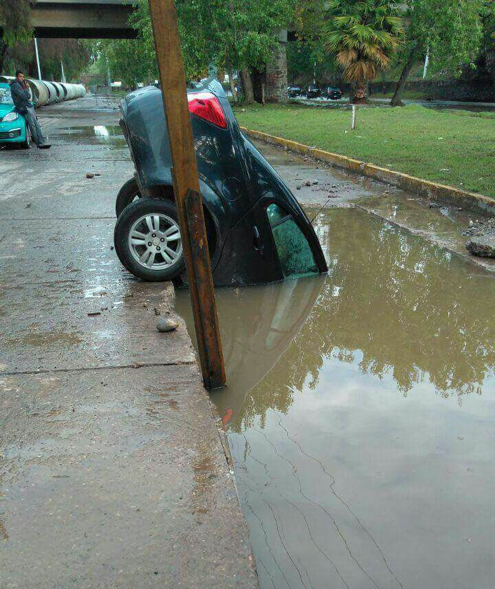 Servicio de gruas Ecuador 