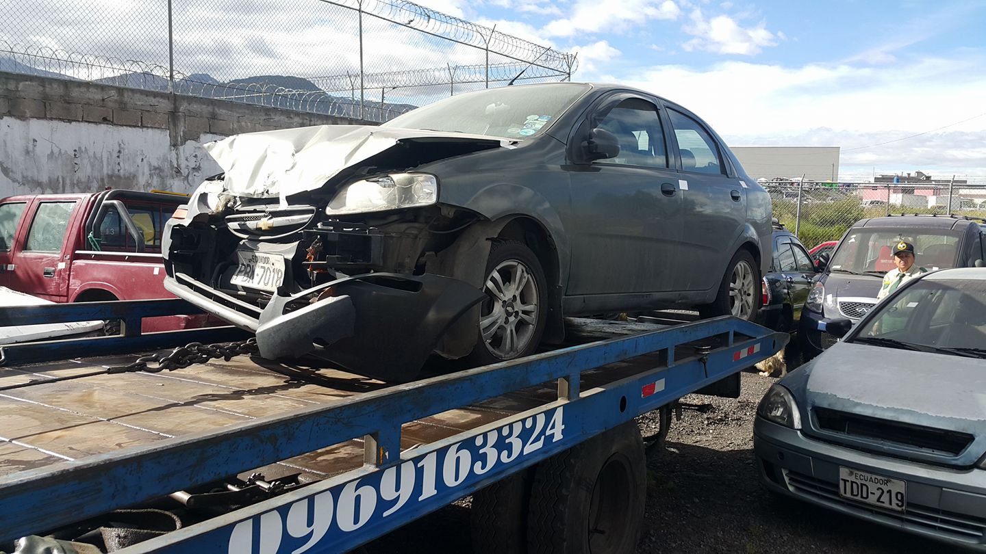 Servicio de gruas para transporte Quito