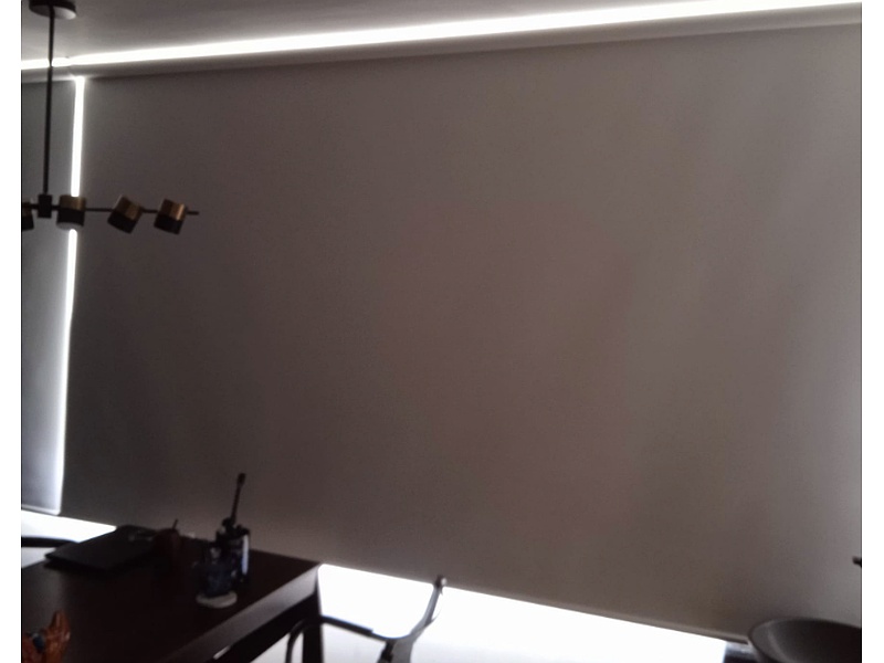 Cortina roller black out Latacunga