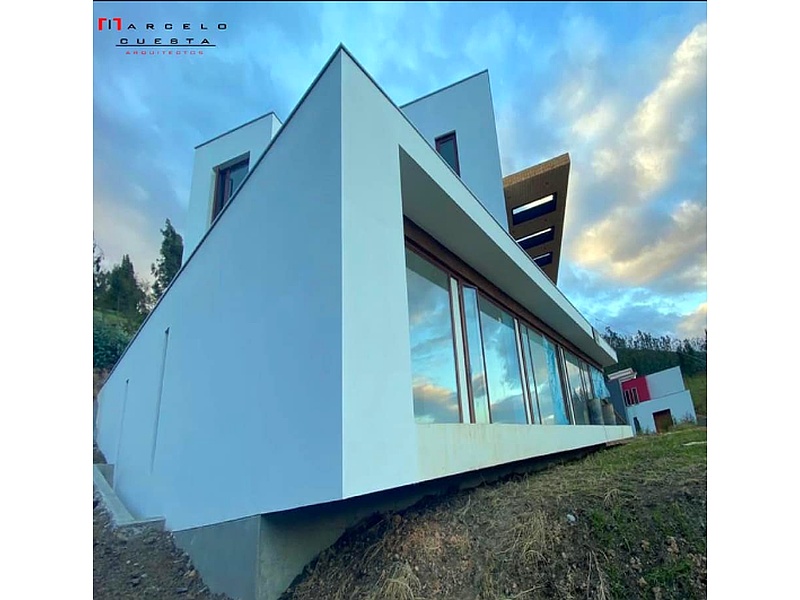 Vivienda moderna urbana Ecuador