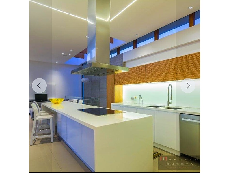 Cocina con isla  Ecuador
