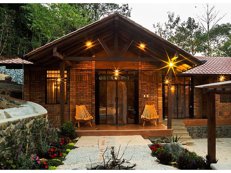 villa de madera pino Ecuador	