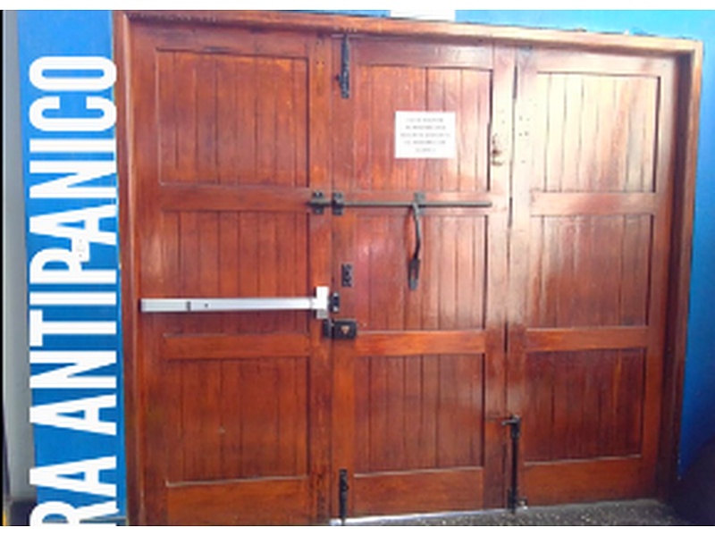 Puerta Cortafuegos de Vidrio Templado Ecuador