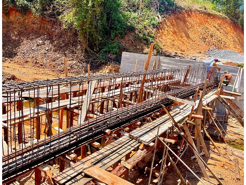 Construcción Vigas Loja