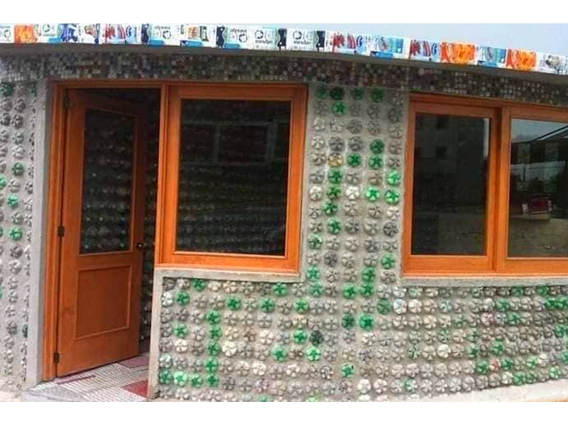 Construcción Casa Material Reciclado Loja