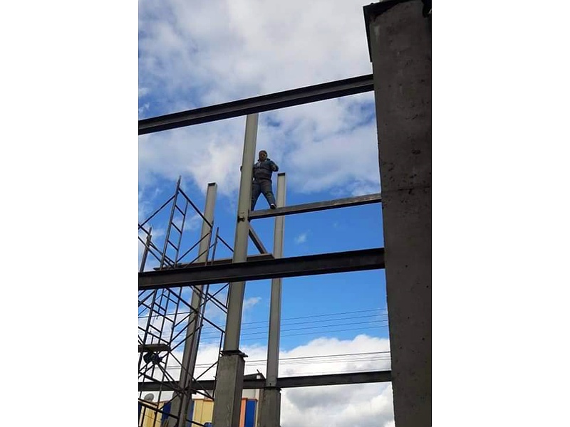 Construcción Estructuras Metálicas Casas Loja