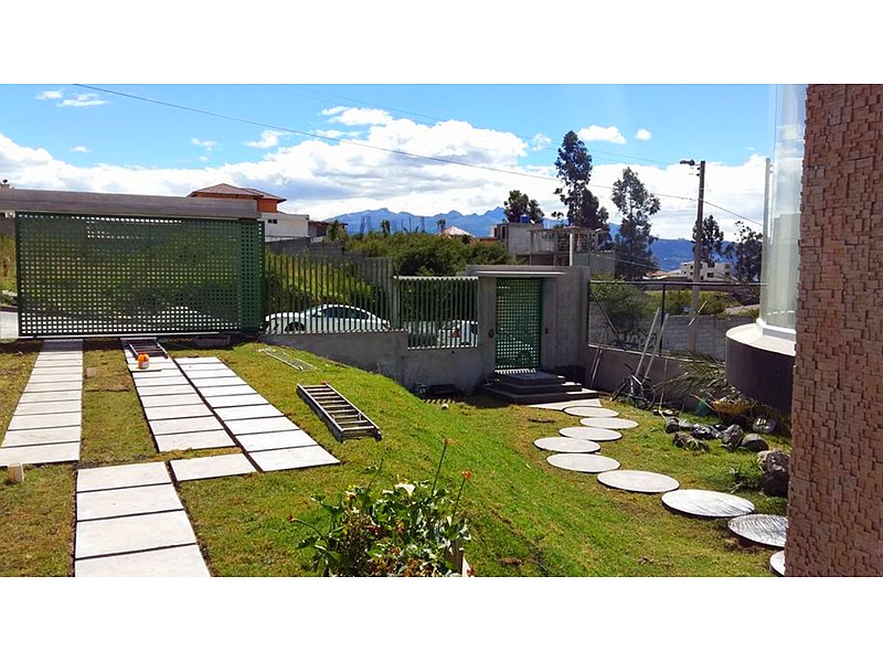 Construcción Jardines Quito