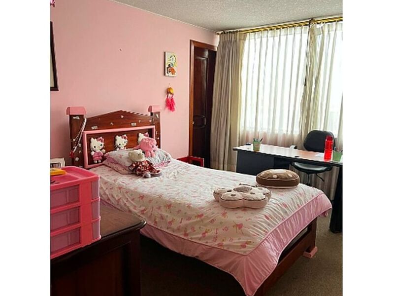 Casa Dormitorio Femenino Ecuador