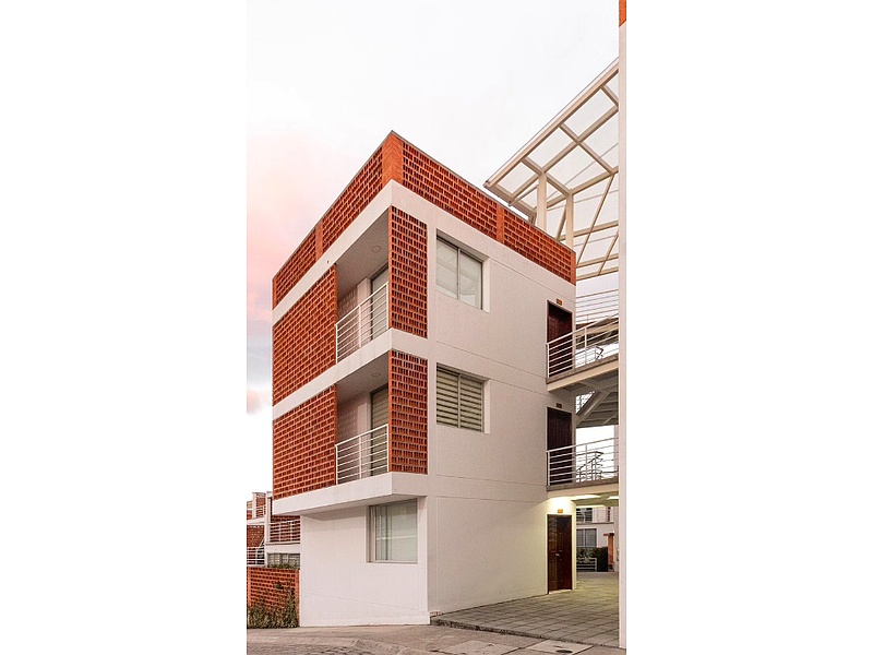 Construcción Viviendas Progresivas Quito