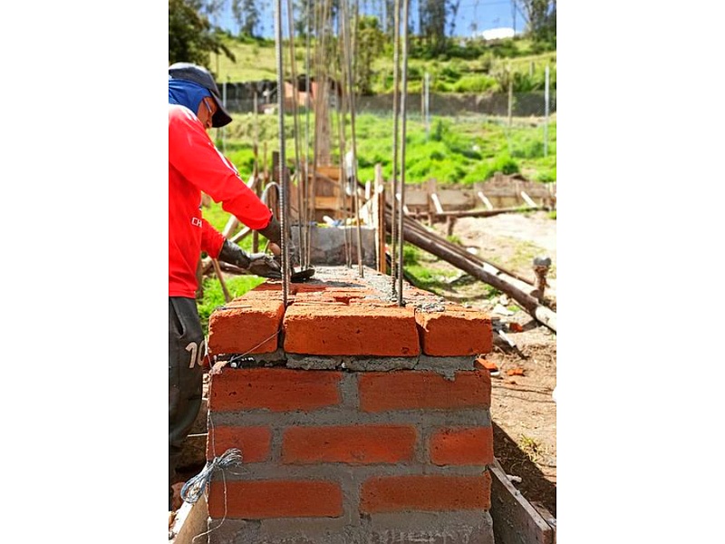 Constructiva Casas Recicladas Quito