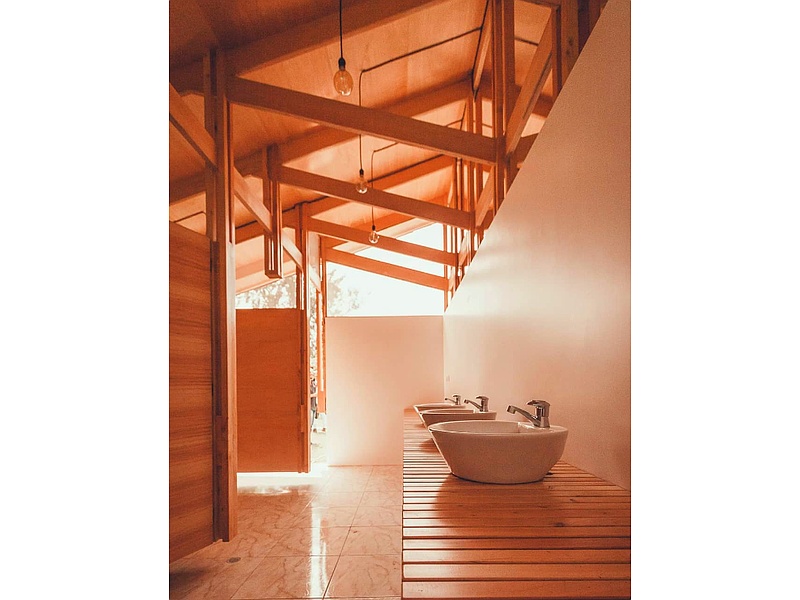 Construcción Baños Tríplex Quito