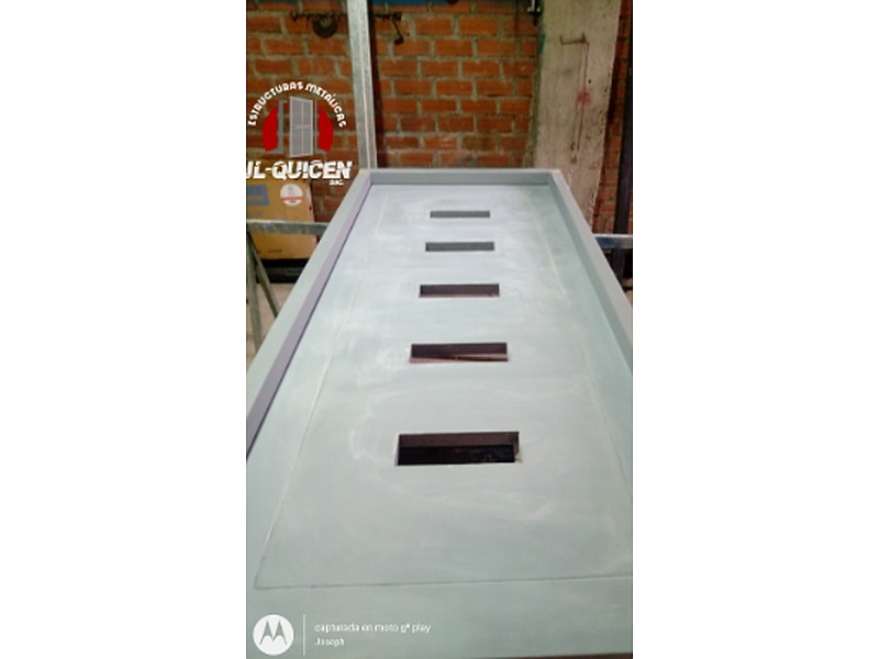 Puerta de Dormitorio de Nogal Ecuador