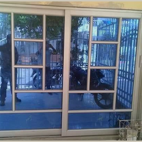 Propio jefe en oficios vario cielo raso 