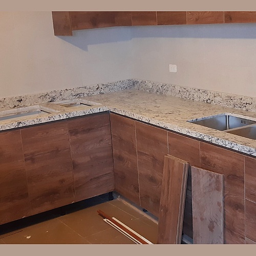 Granito y cuarzo Juliano