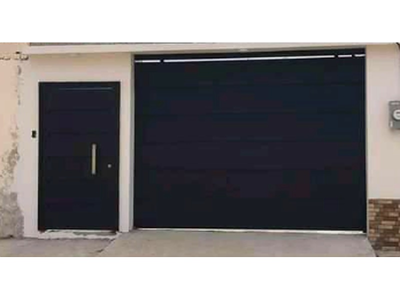 Puerta Garaje Corredera de Vidrio Templado con Marco de Aluminio Ecuador