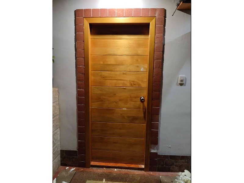Puerta de Dormitorio de Cerezo Ecuador