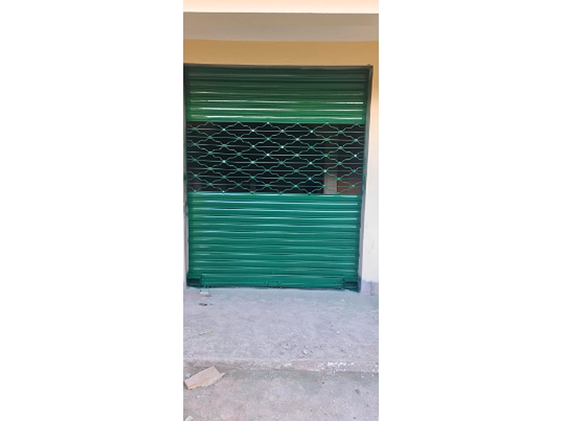 Puerta enrollable con sistema de ventilación integrado Ecuador