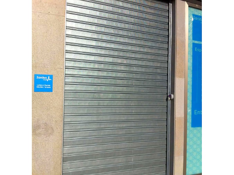 Puerta enrollable vinilo Ecuador