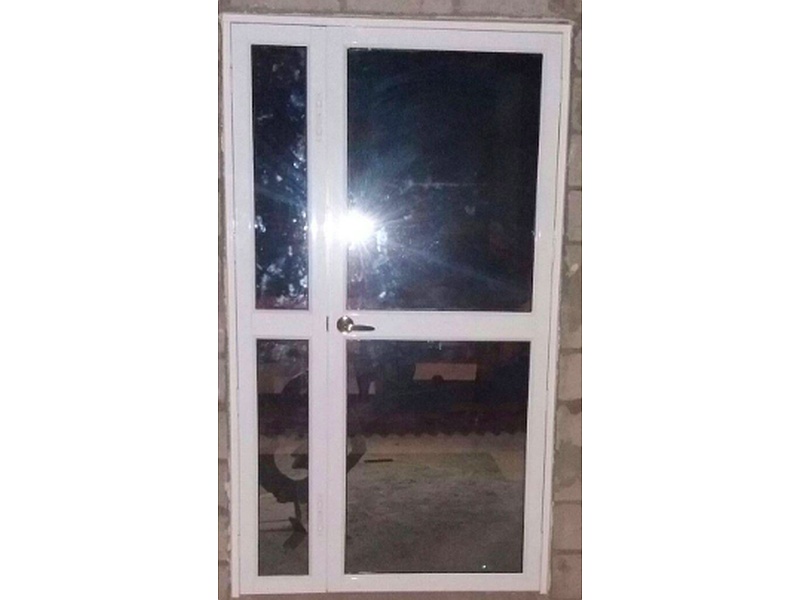 Puerta Clásica de Pino Dormitorio Invitados Ecuador