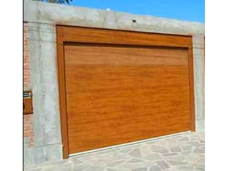 Puerta Garaje Retráctil de Aluminio con Revestimiento de Fibra Ecuador