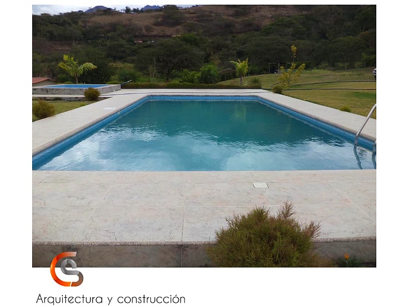 Construcción Piscina Cuenca