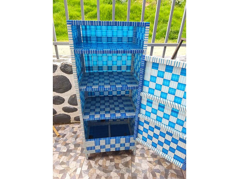 Cajonera azul y blanco Ecuador