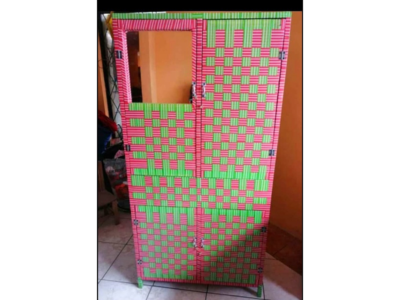 Mini armario rosa y verde plastico Ecuador