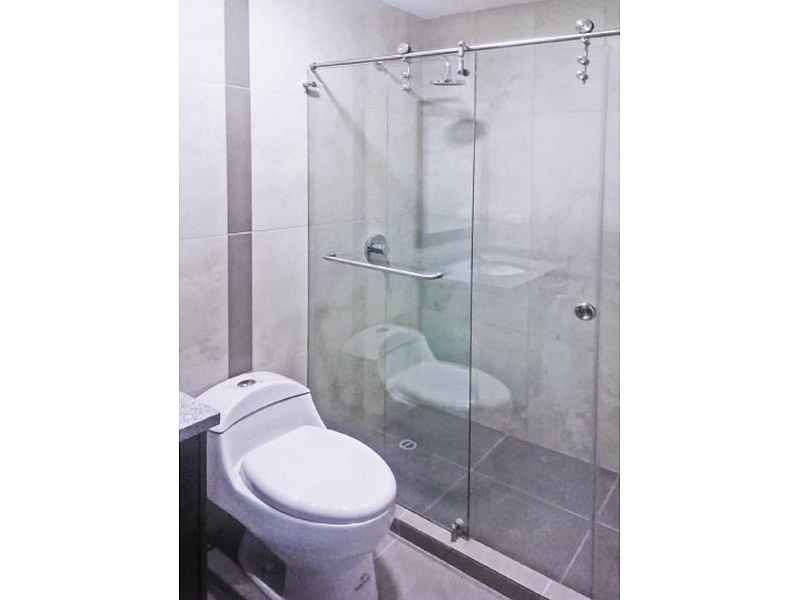Puerta Corrediza Vidrio Templado-Ecuador