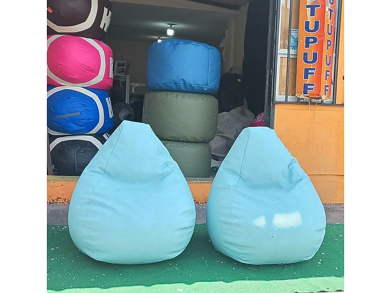 Puff celeste claro Ecuador