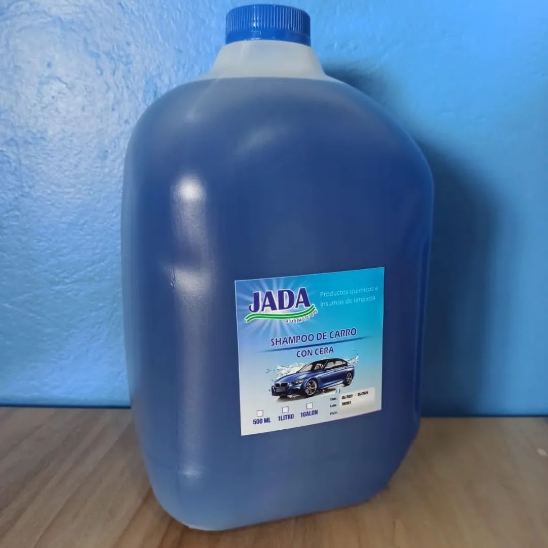 Shampoo autos Ecuador 