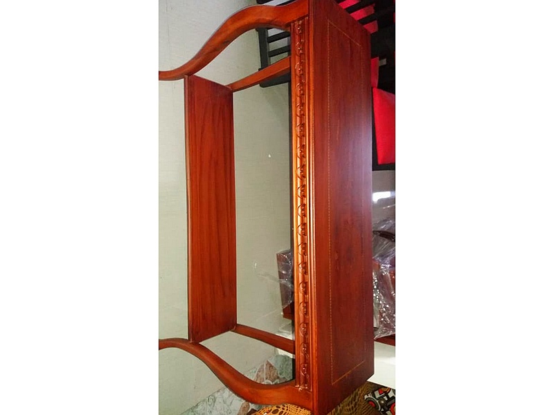 Mesa estante Santo Domingo