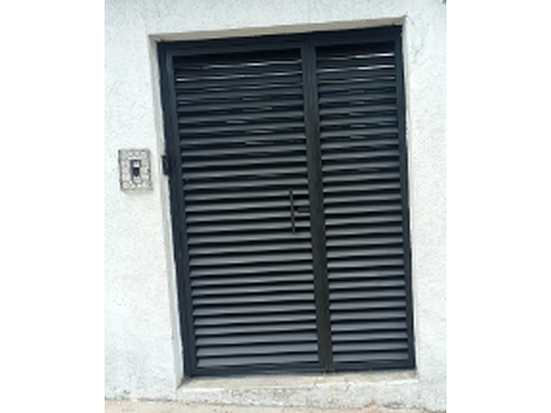 Puerta Metálica