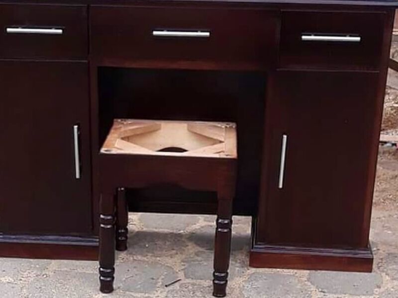 Escritorio madera clásico Ecuador