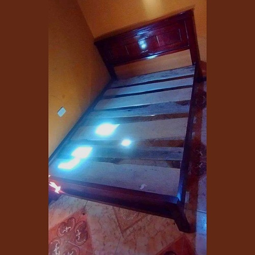 Cama doble plaza Ecuador