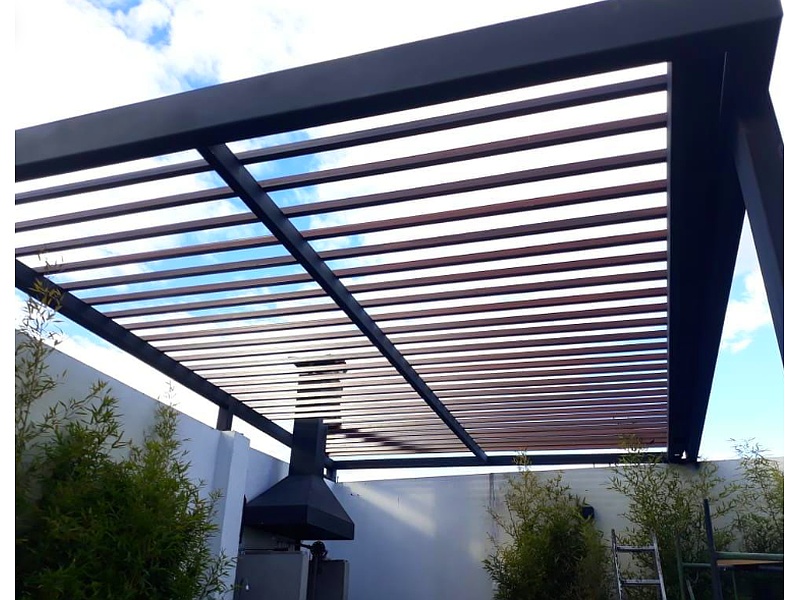 Pérgola Moderna Marca ALFA Ecuador