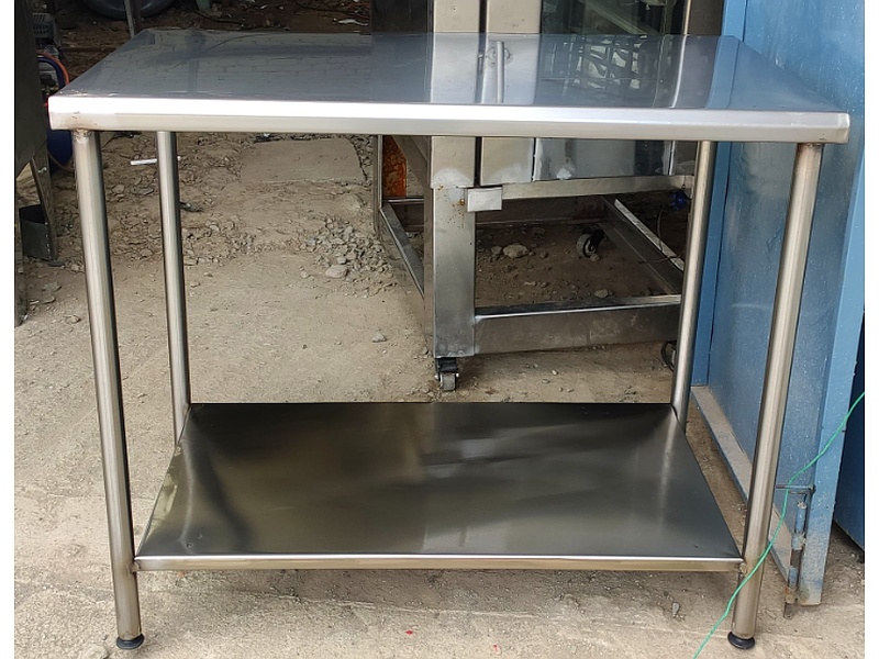 Mesa de Trabajo de Acero Inoxidable Ecuador