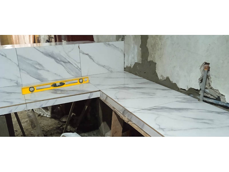 Meson de Marmol 5v Ecuador