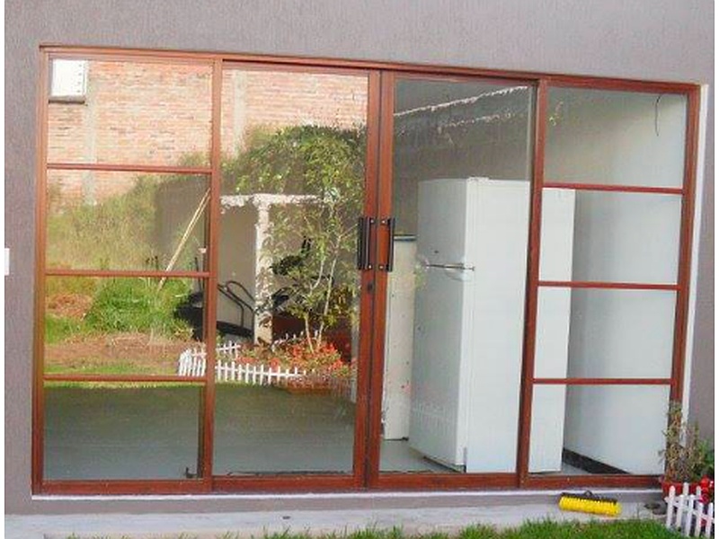 Ventanas y Puertas de Aluminio y Vidrio Ec