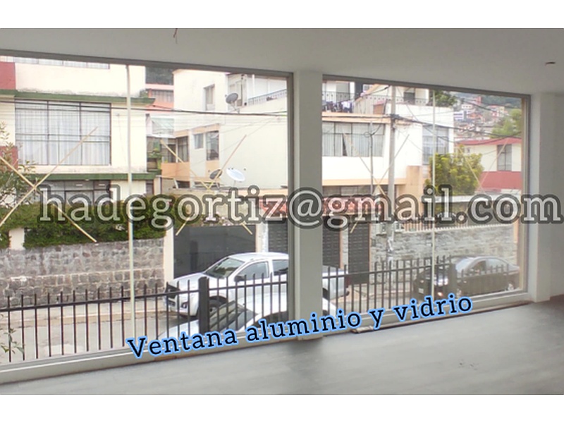 Ventana Corrediza de Aluminio y Vidrio Hadeg