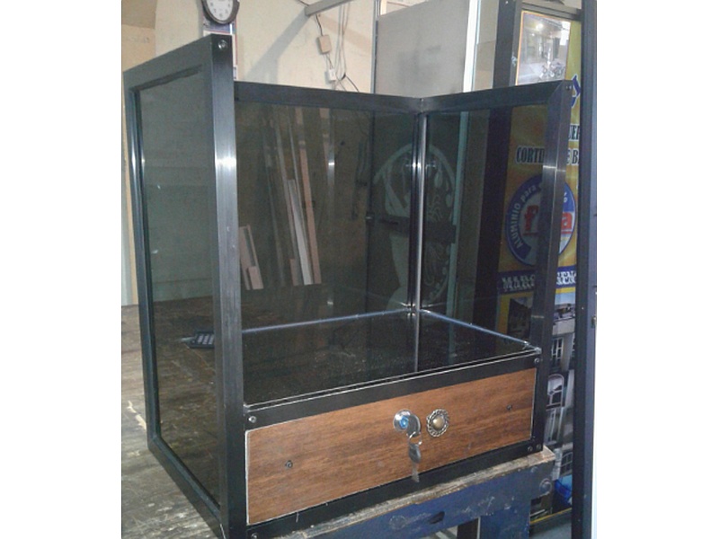 Vitrina Expositora de Vidrio Templado Vidrier