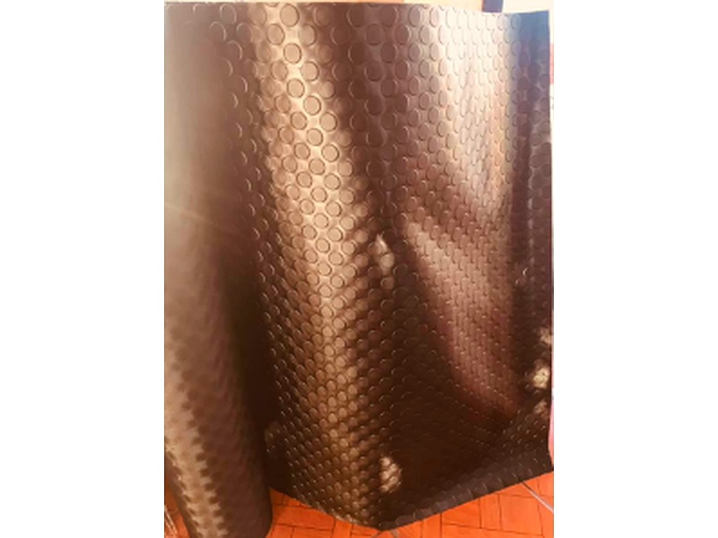 Moqueta P/piso negro