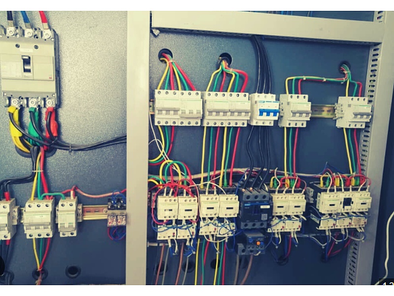 Controladores lógicos programables (PLC) ECUADOR