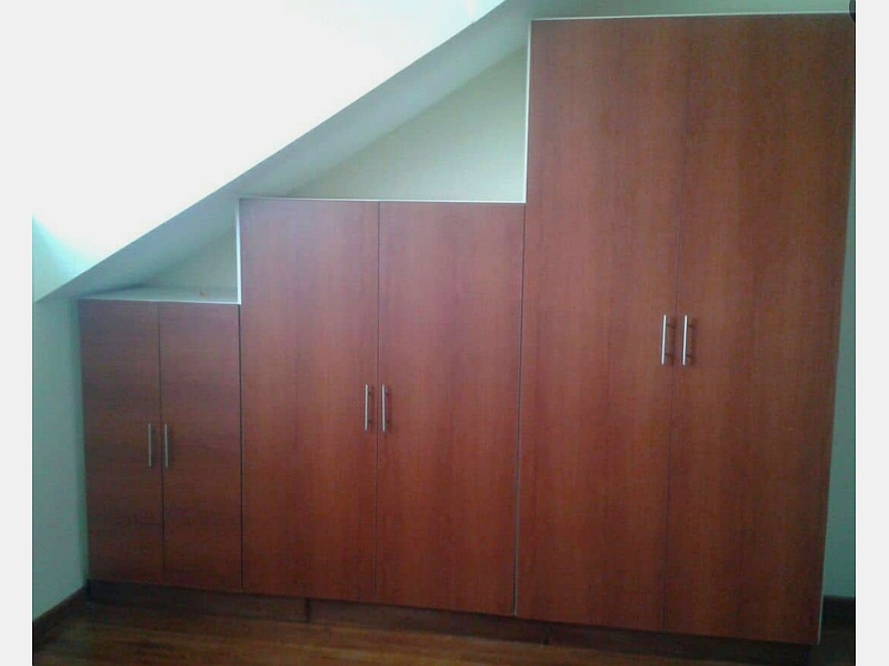 armario cafe 3 niveles dormitorio Ecuador