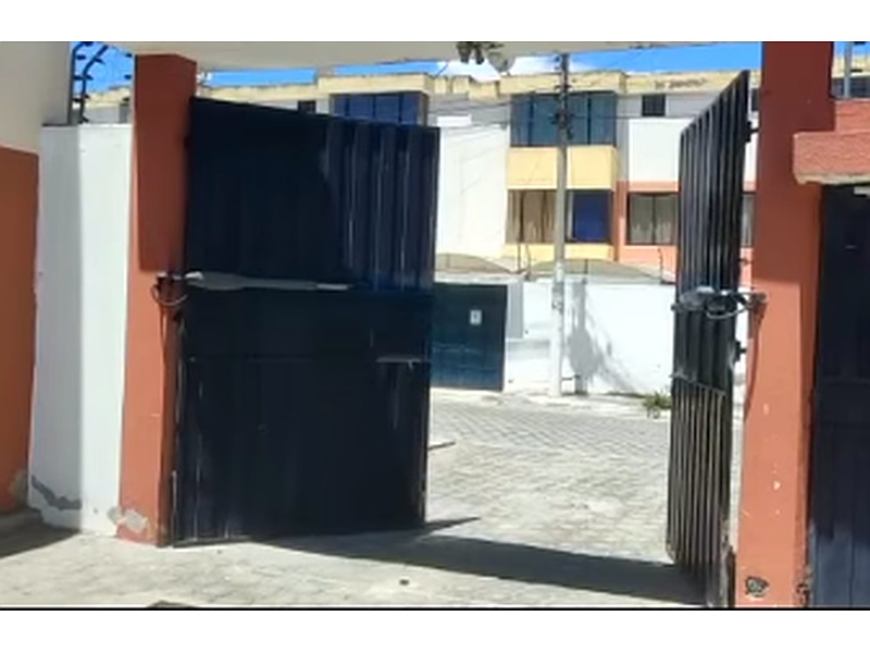 Puerta seguridad Ultravioleta Ecuador