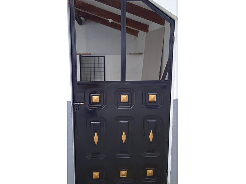 Puerta seguridad Grafito Ecuador