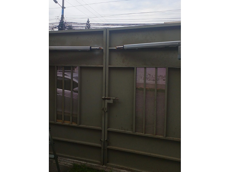 Puerta lujo Carga Solar Ecuador